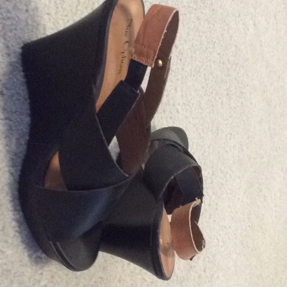 Sandals - Picture 4 of 5